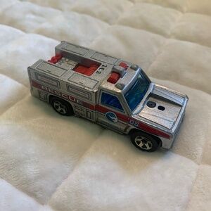 vintage Hot‎ Wheels Rescue vehicle gray silver 1974